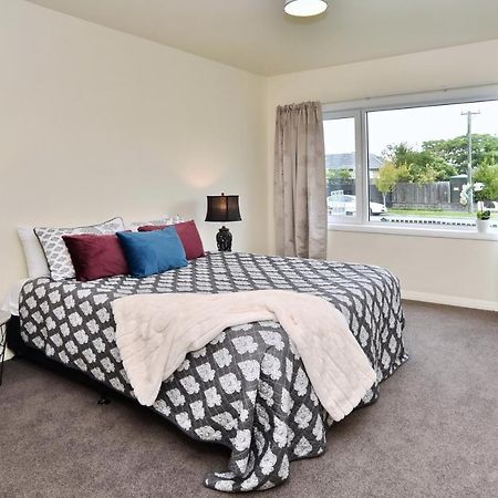 Weston Villa - Spacious & Family Friendly - Bookahome كريستتشيرش المظهر الخارجي الصورة